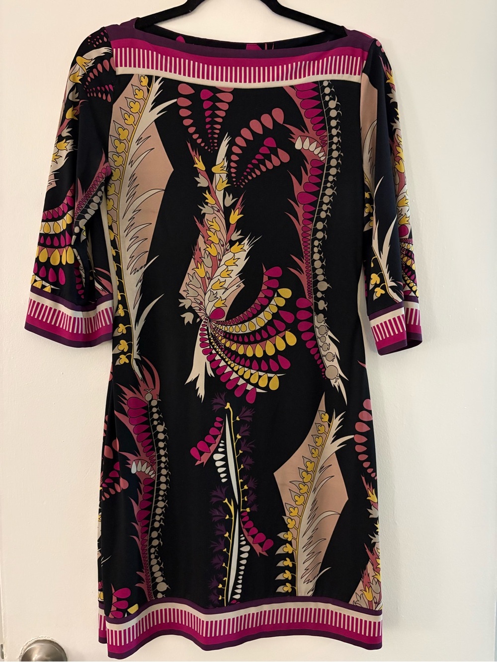 Caché Women’s Black Multicolor Y2K Printed Shift Dress